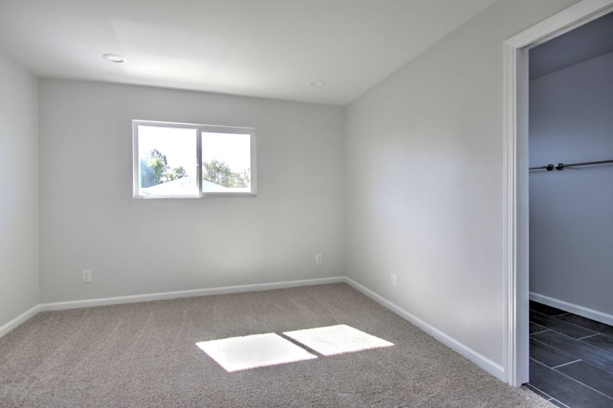 Apartment for rent at 3148 - 3150 Florine Dr, Lemon Grove, CA 91945