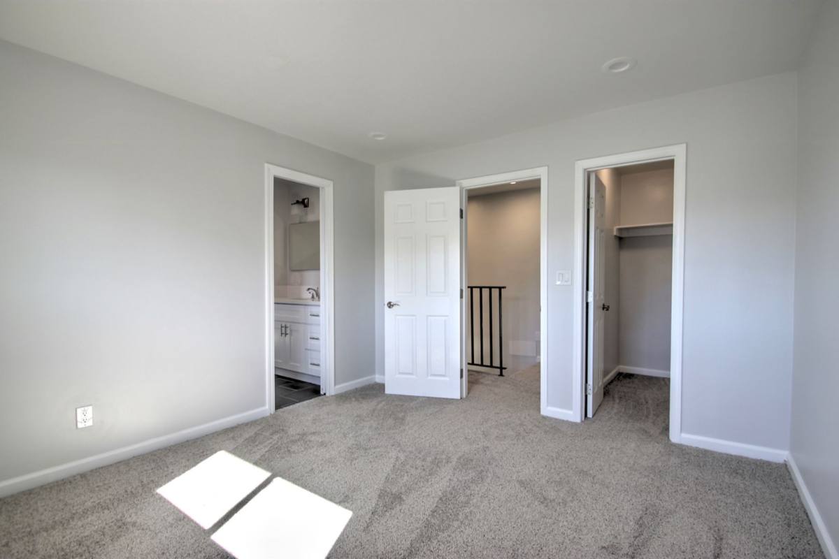 Apartment for rent at 3148 - 3150 Florine Dr, Lemon Grove, CA 91945