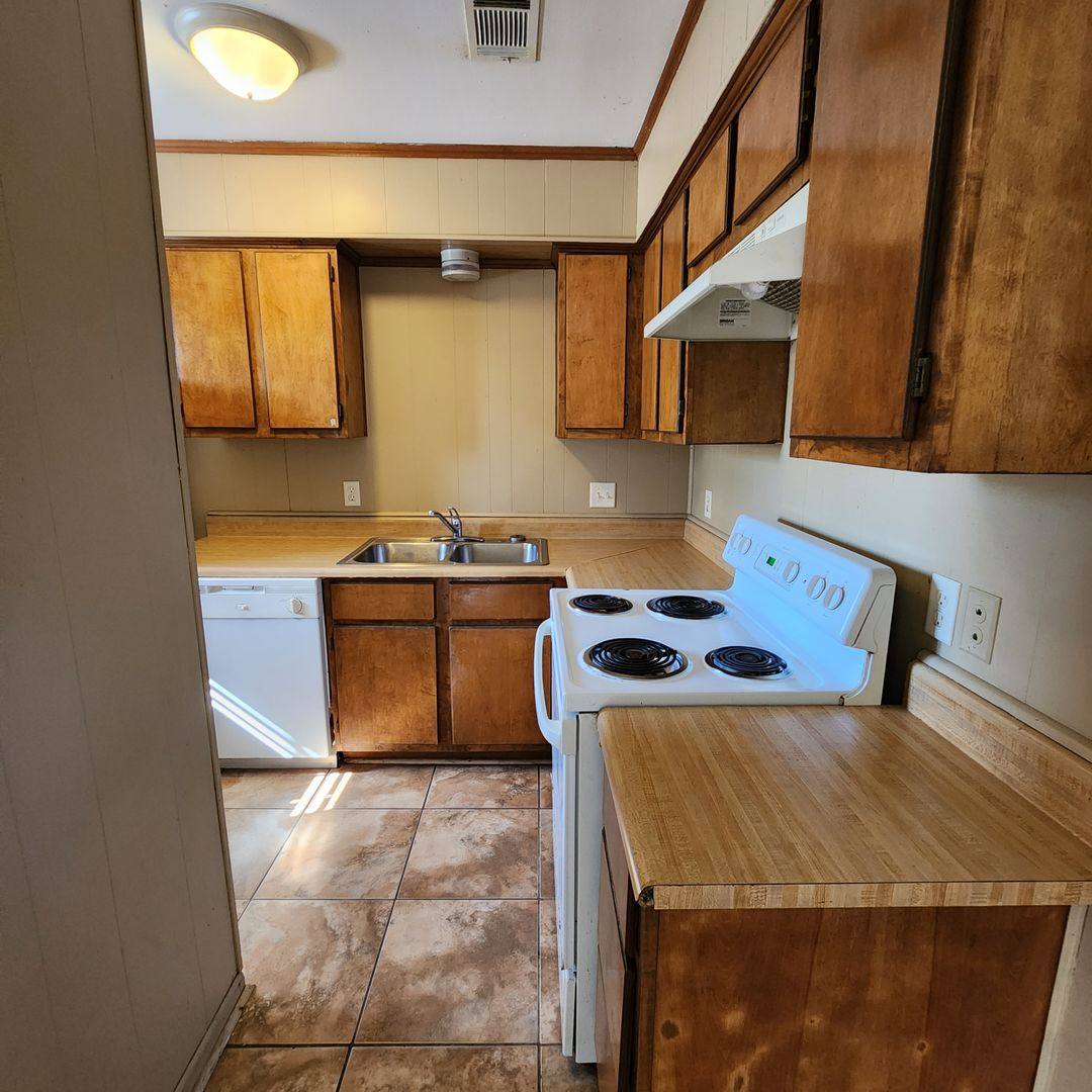 Apartment for rent at 318 Houston St, Nacogdoches, TX 75961