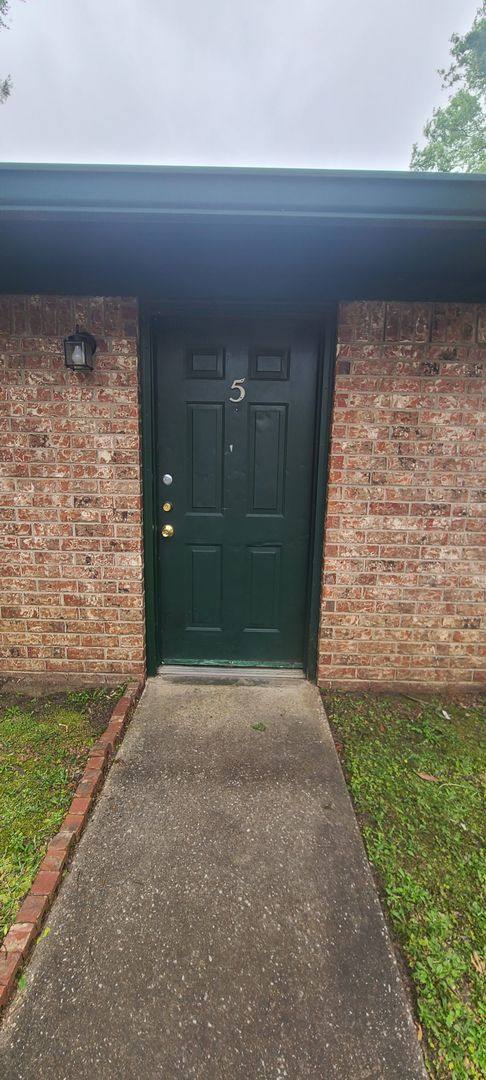 Apartment for rent at 318 Houston St, Nacogdoches, TX 75961