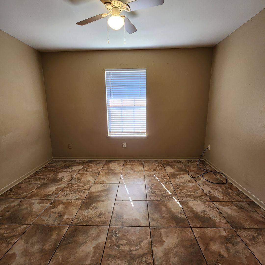 Apartment for rent at 318 Houston St, Nacogdoches, TX 75961