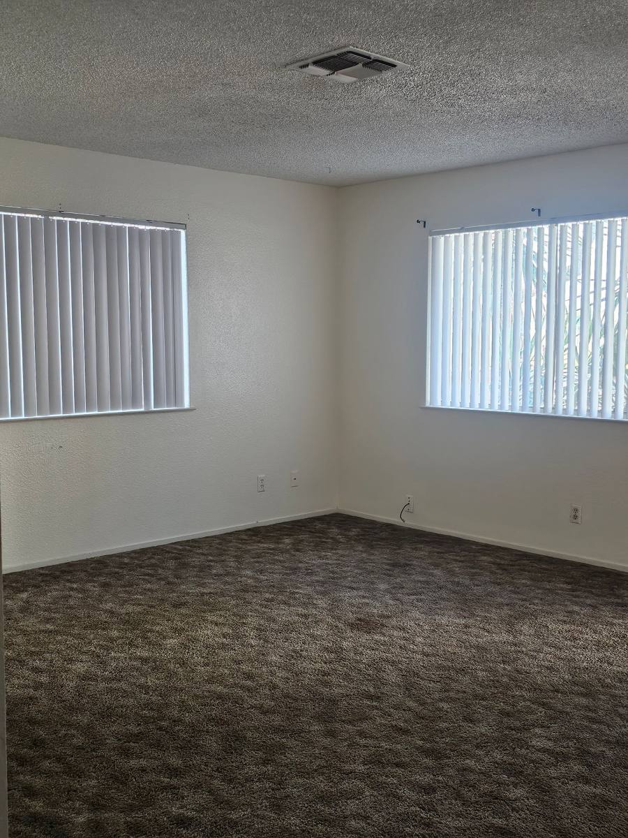 Apartment for rent at 1090 N Bates Ave, Dinuba, CA 93618
