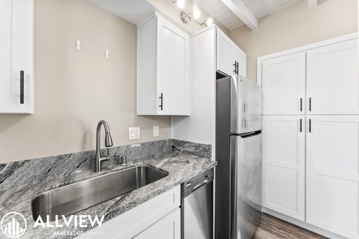 Apartment for rent at 314 Ogle St, Costa Mesa, CA 92627