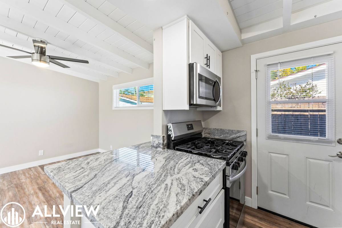 Apartment for rent at 314 Ogle St, Costa Mesa, CA 92627