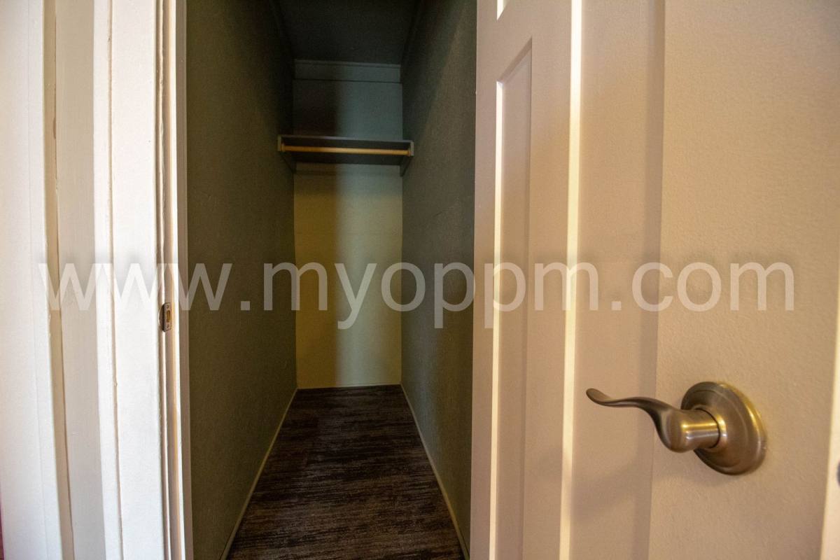 Apartment for rent at 1322 1324 S, Omaha, NE 68108