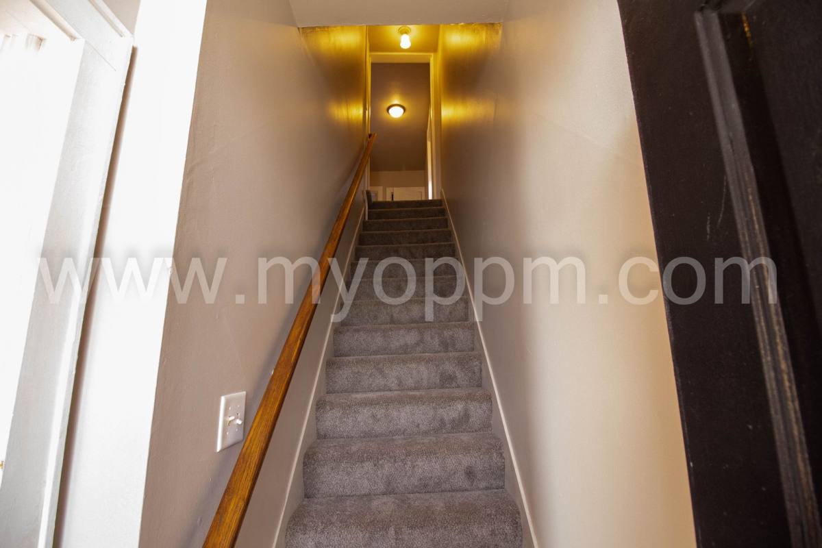 Apartment for rent at 1322 1324 S, Omaha, NE 68108