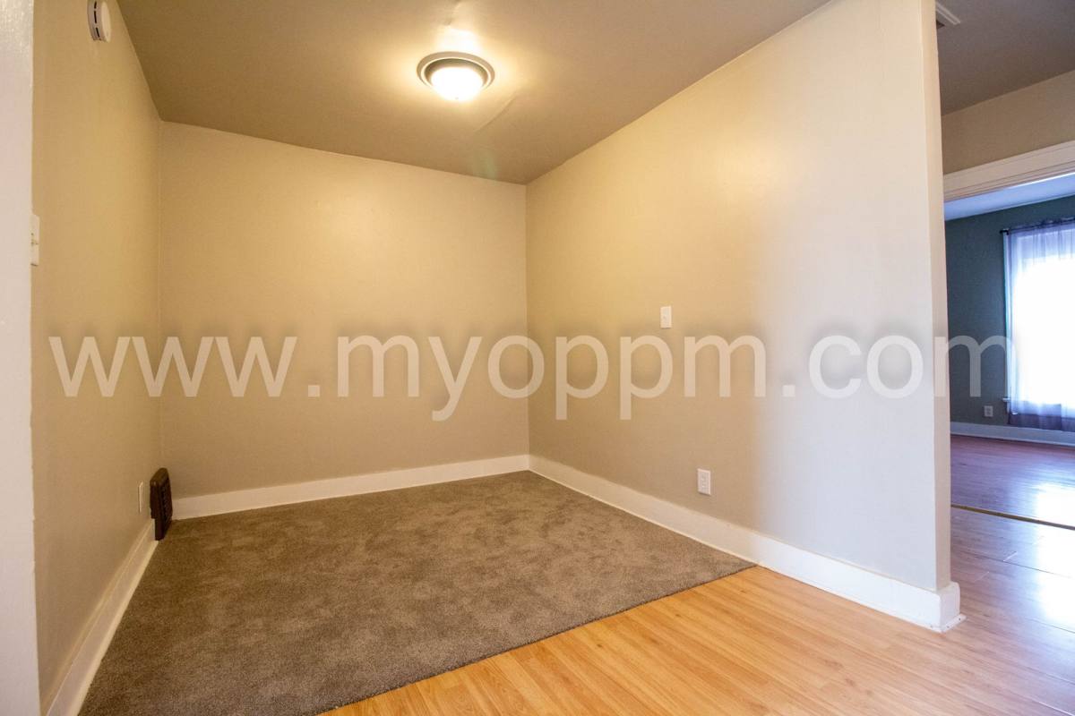 Apartment for rent at 1322 1324 S, Omaha, NE 68108