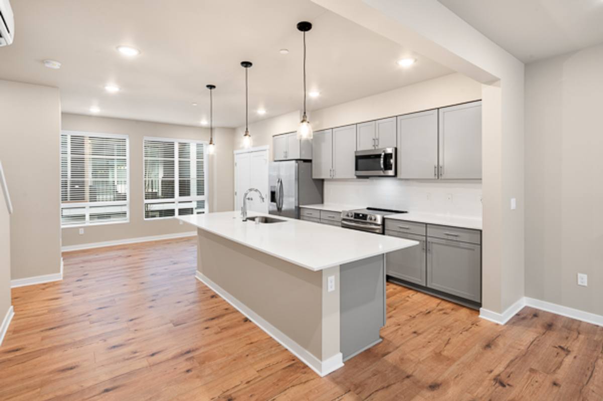 Townhouse for rent at 6636 NE 188th Court, Kenmore, WA 98028