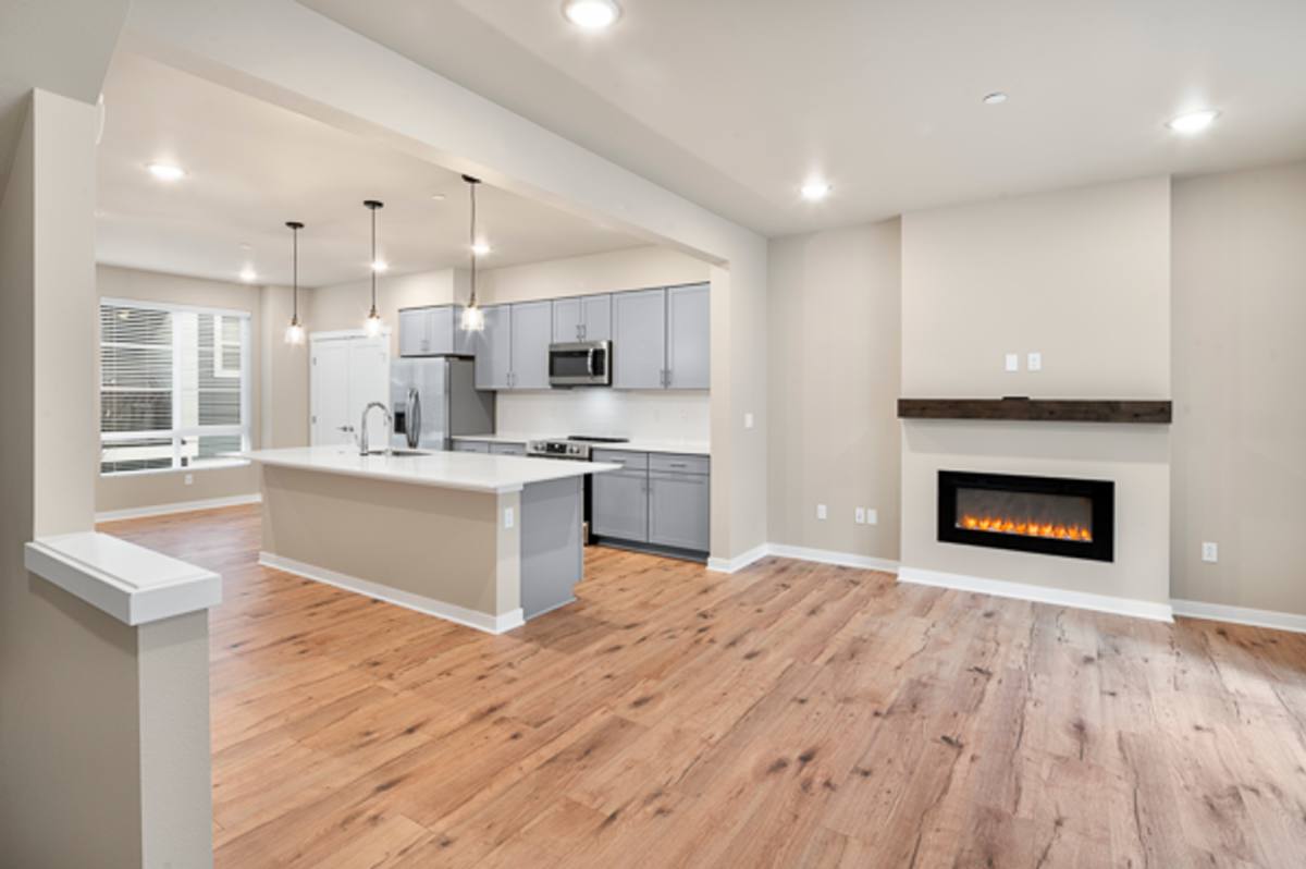 Townhouse for rent at 6636 NE 188th Court, Kenmore, WA 98028