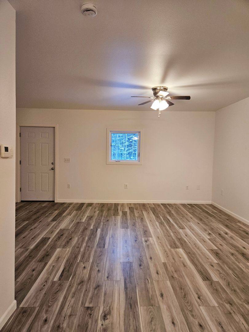 Apartment for rent at 3725 Dubia Rd, North Pole, AK 99705