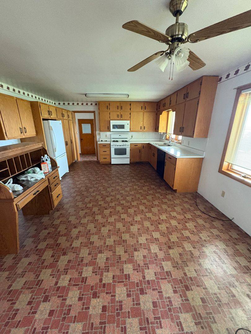 House for rent at 32506 320th St, New Hartford, IA 50660