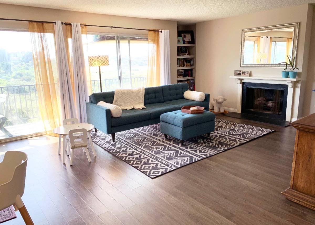 Apartment for rent at 721 Amigos Way, Newport Beach, CA 92660
