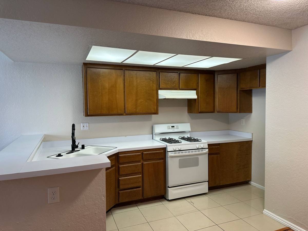 Apartment for rent at 1603 W Palmyra Ave, Orange, CA 92868