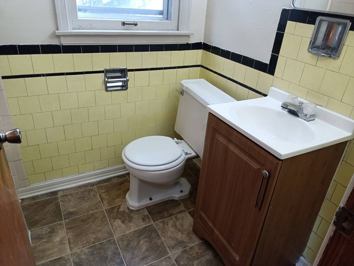 Apartment for rent at 5512 N 52nd St, Milwaukee, WI 53218