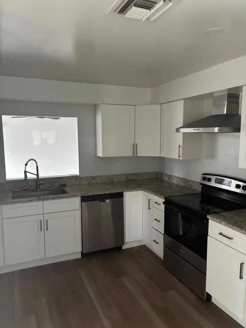 Apartment for rent at 1408 36th Ave, Vero Beach, FL 32960