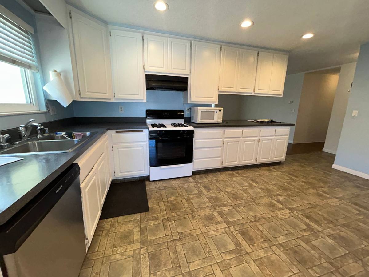 House for rent at 5572 Nevada Dr, Huntington Beach, CA 92647