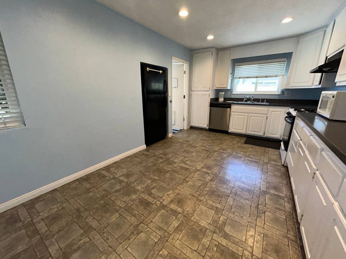 House for rent at 5572 Nevada Dr, Huntington Beach, CA 92647
