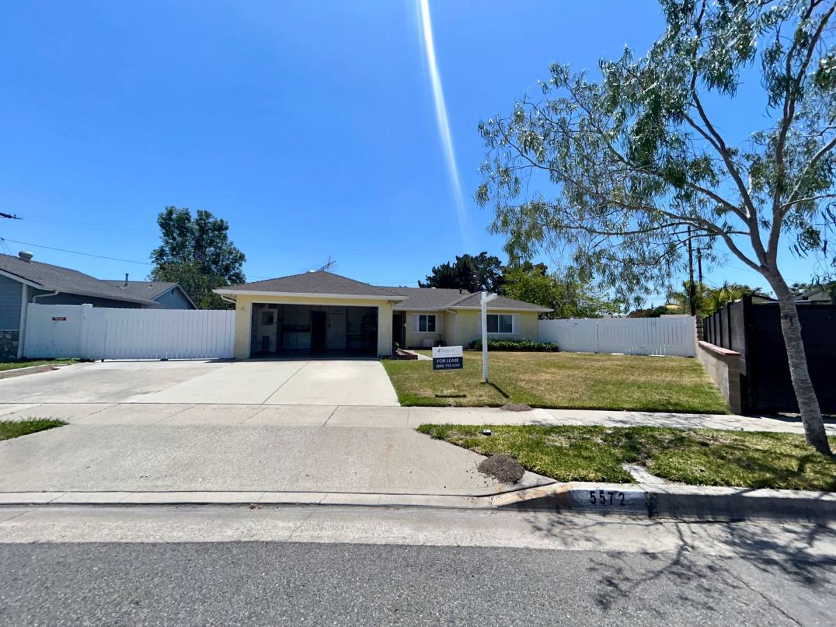 House for rent at 5572 Nevada Dr, Huntington Beach, CA 92647