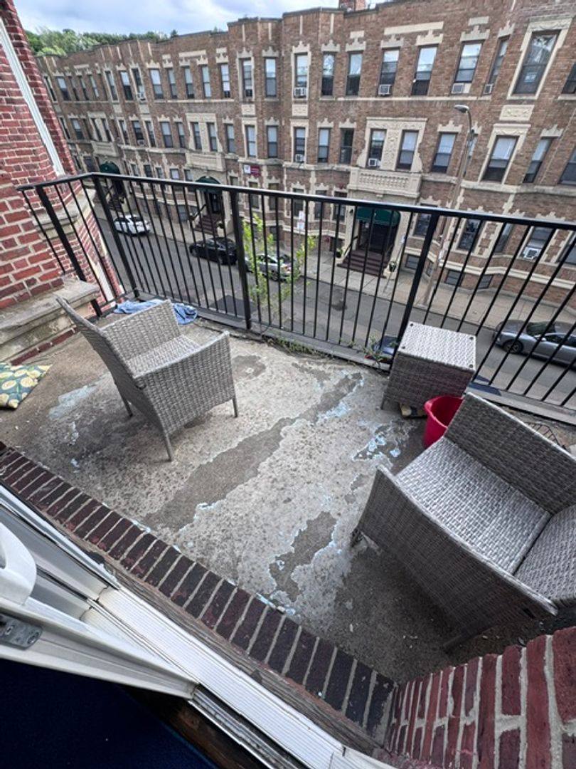 House for rent at 185 Kelton St #3, Allston, MA 02134