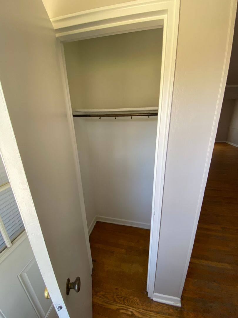 Apartment for rent at 1139 - B Sells Ave, Columbus, OH 43212