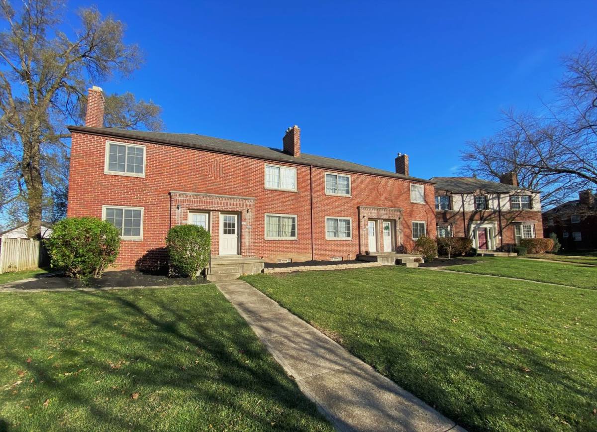 Apartment for rent at 1684-1690 NW Blvd, Columbus, OH 43212