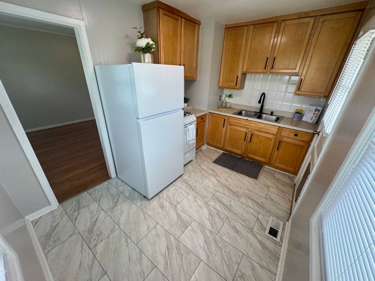 Apartment for rent at 1545-1547 W 7th Ave, Columbus, OH 43212