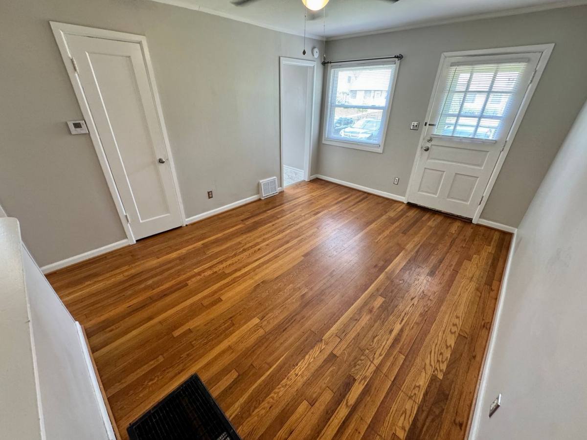 Apartment for rent at 1545-1547 W 7th Ave, Columbus, OH 43212
