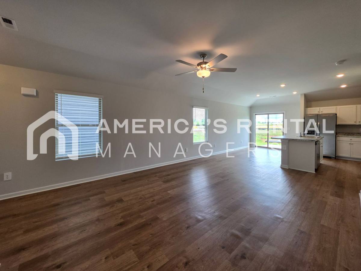 House for rent at 1028 John Ave, Trinity, AL 35673
