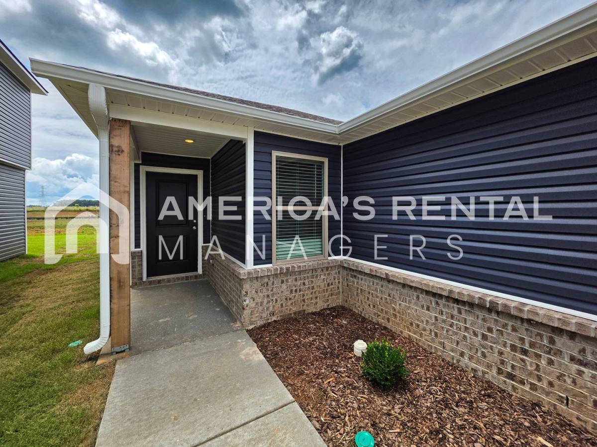 House for rent at 1028 John Ave, Trinity, AL 35673