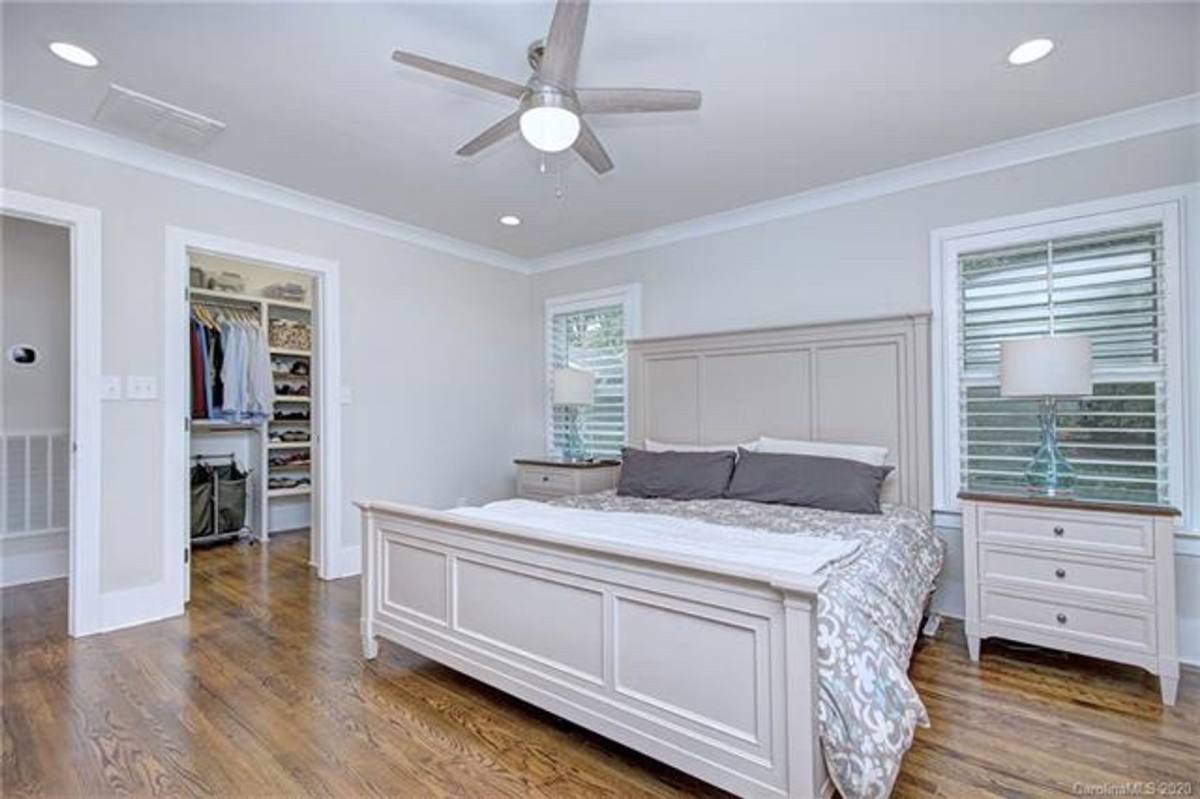 House for rent at 3215 Cambridge Rd, Charlotte, NC 28209