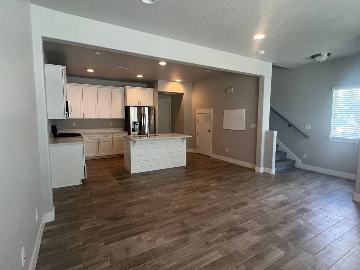 Townhouse for rent at 1732 W Thira Lane, South Jordan, UT 84095