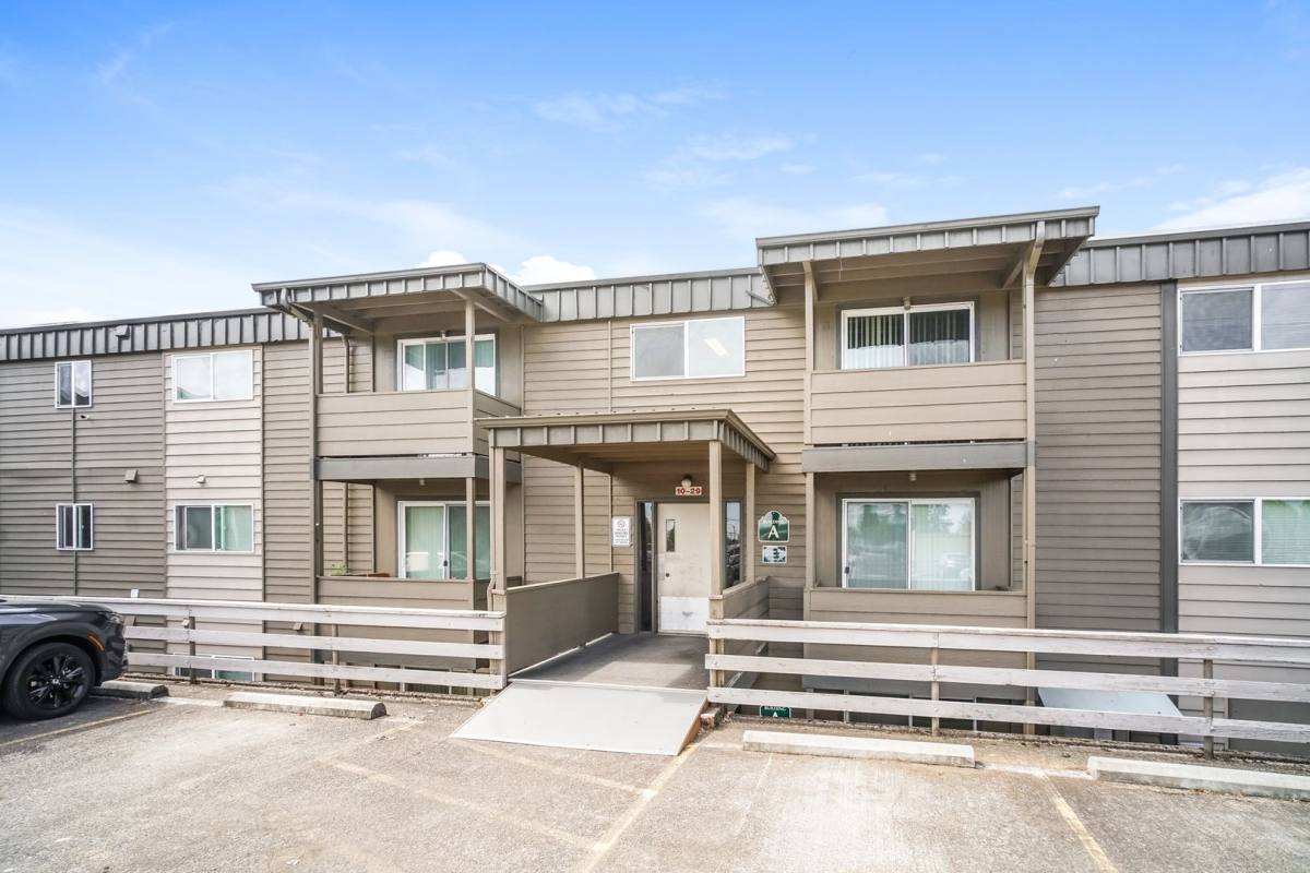 Apartment for rent at 825 NW 23rd St, Corvallis, OR 97330