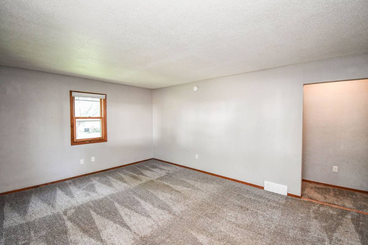 House for rent at 900 S Marday Ave, Sioux Falls, SD 57103