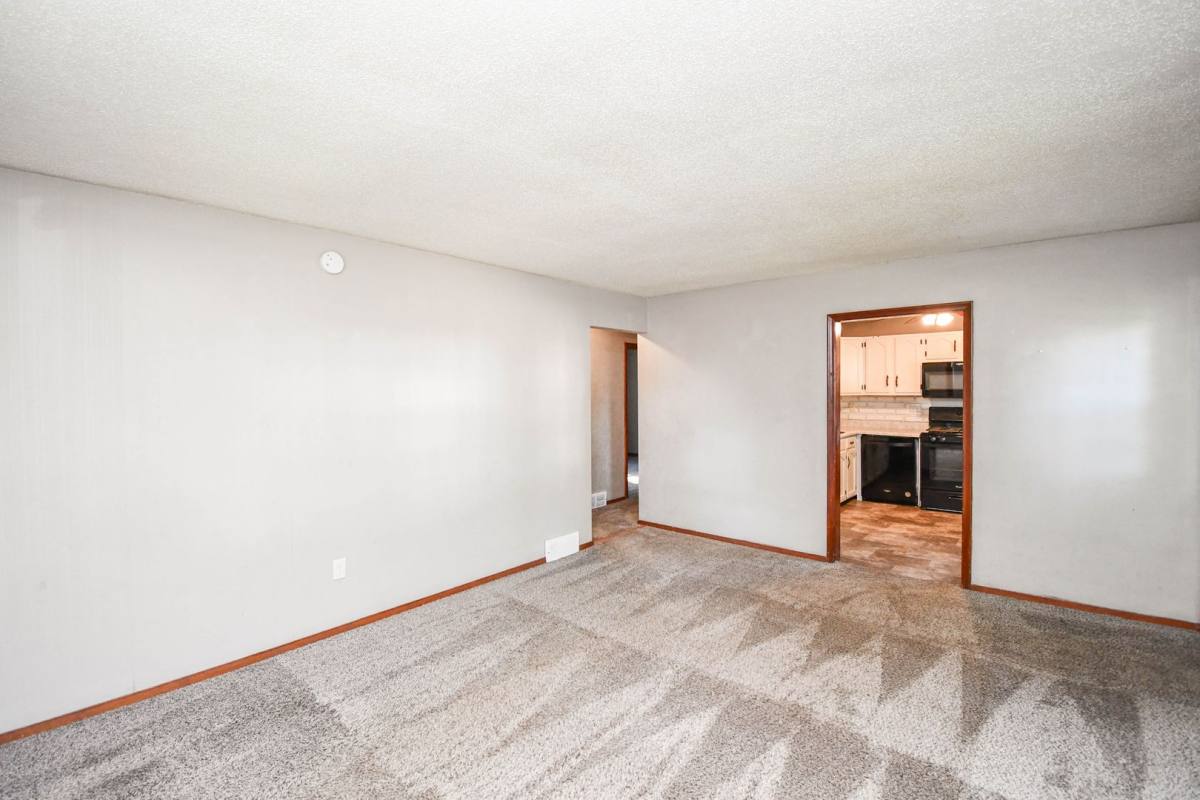 House for rent at 900 S Marday Ave, Sioux Falls, SD 57103
