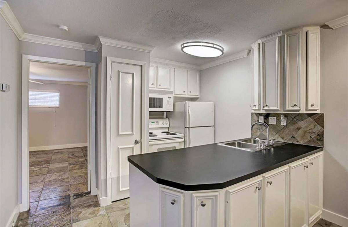 Apartment for rent at 2322 Richton St, Houston, TX 77098