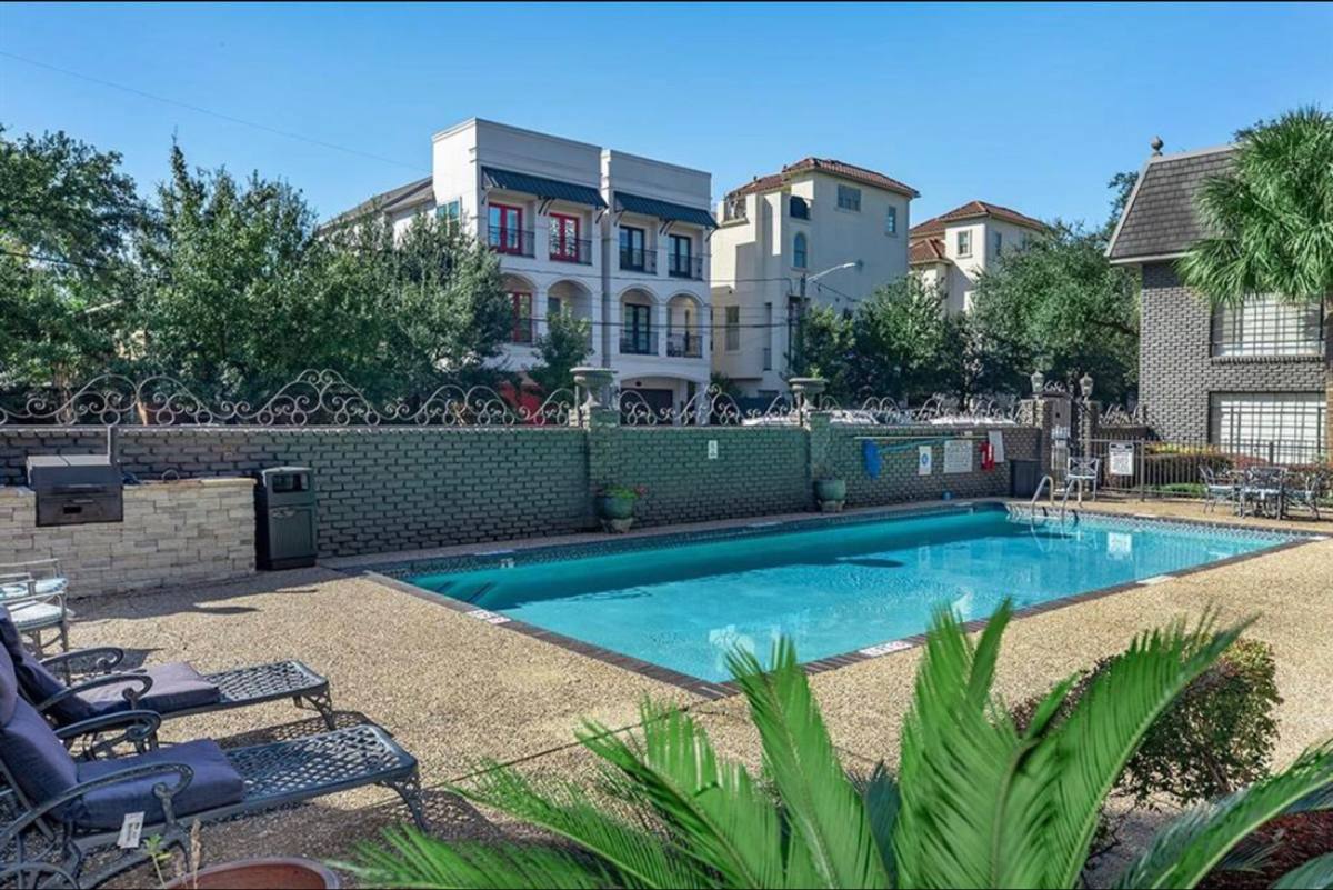 Apartment for rent at 2322 Richton St, Houston, TX 77098