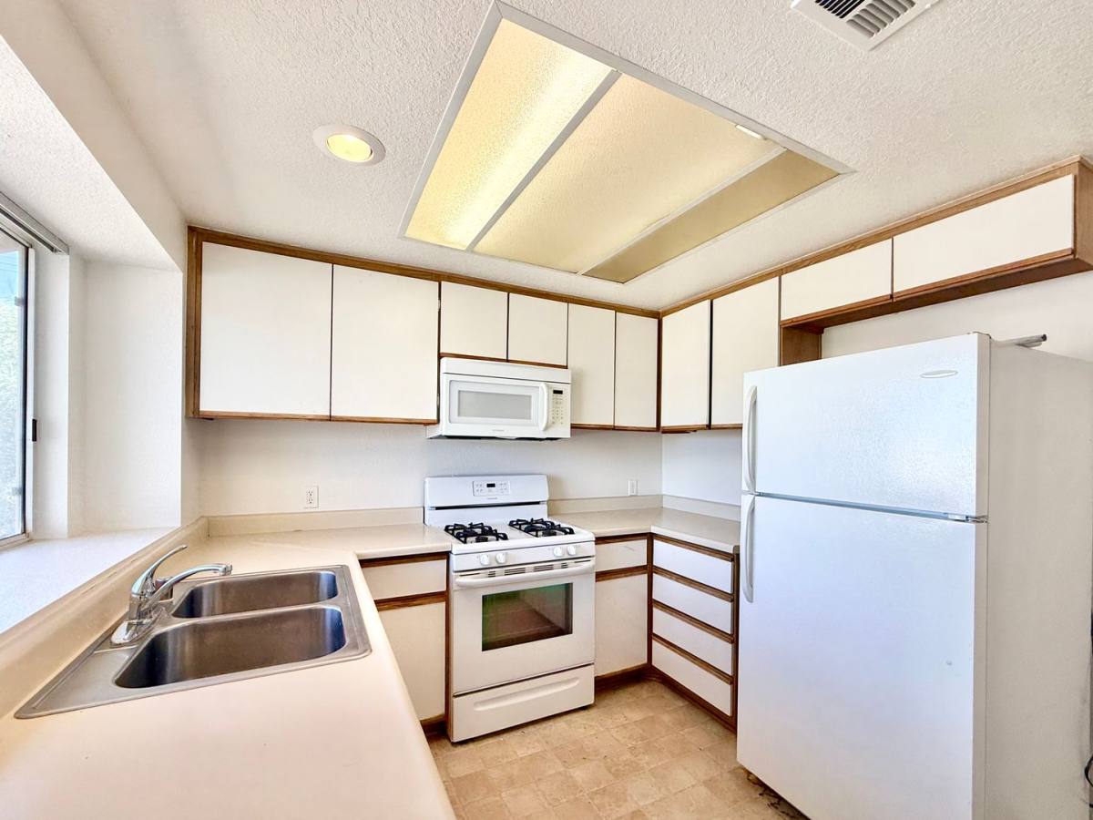 Apartment for rent at 79540 Ave #42, Indio, CA 92203