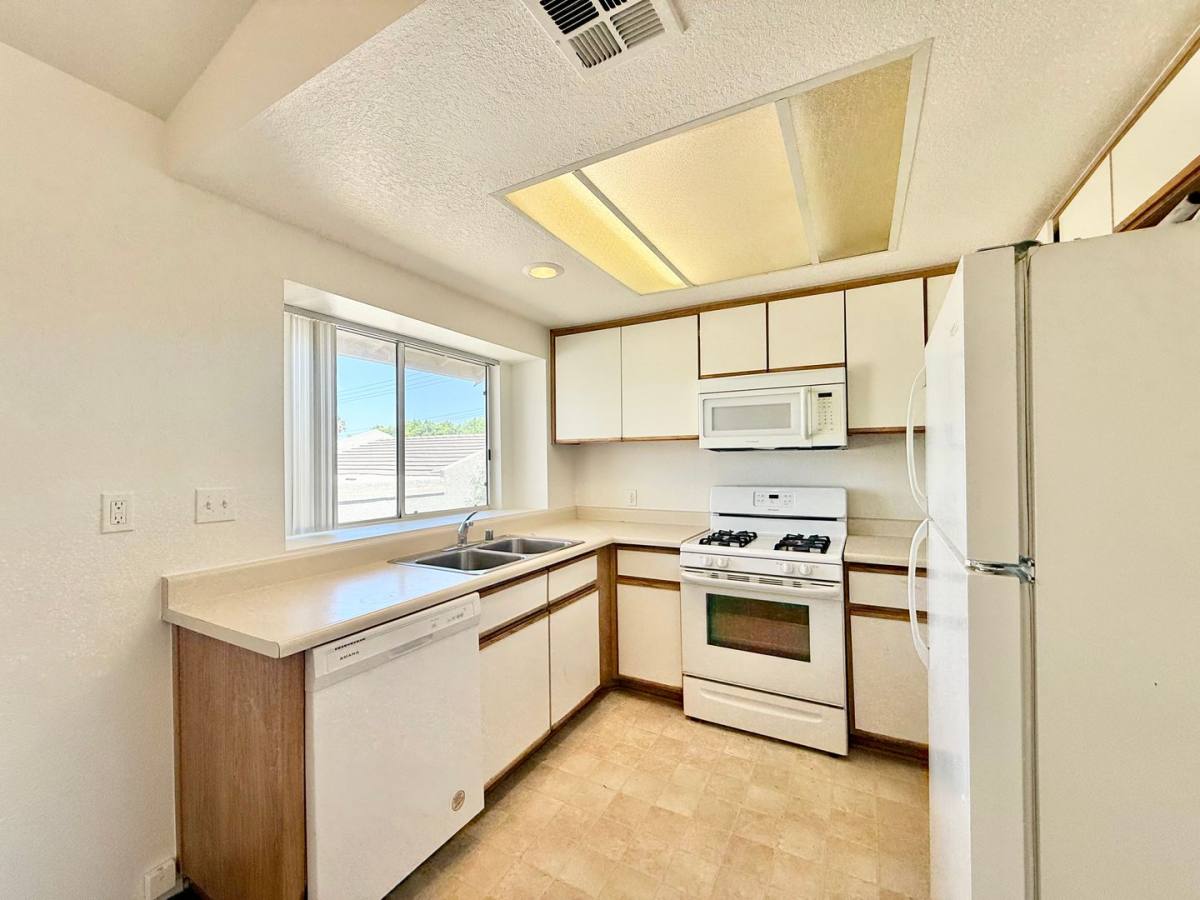 Apartment for rent at 79540 Ave #42, Indio, CA 92203