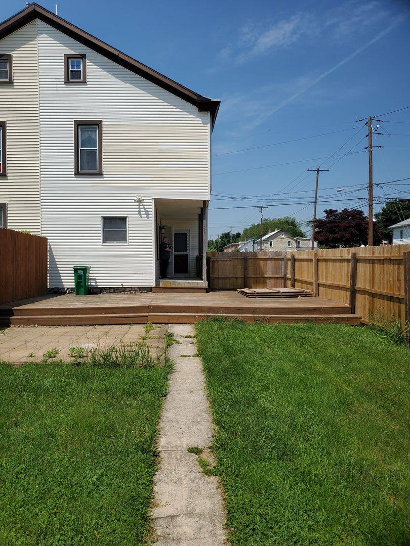 Townhouse for rent at 254 Franklin St, Carlisle, PA 17013