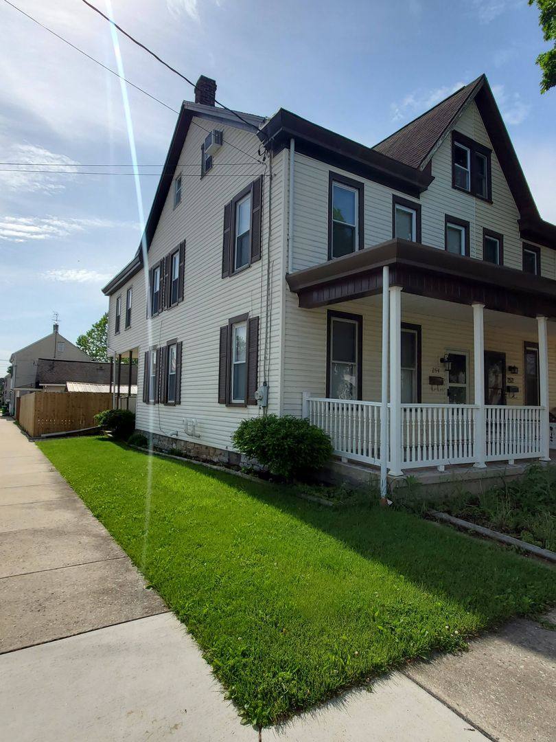 Townhouse for rent at 254 Franklin St, Carlisle, PA 17013
