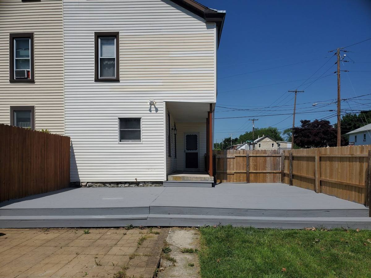 Townhouse for rent at 254 Franklin St, Carlisle, PA 17013