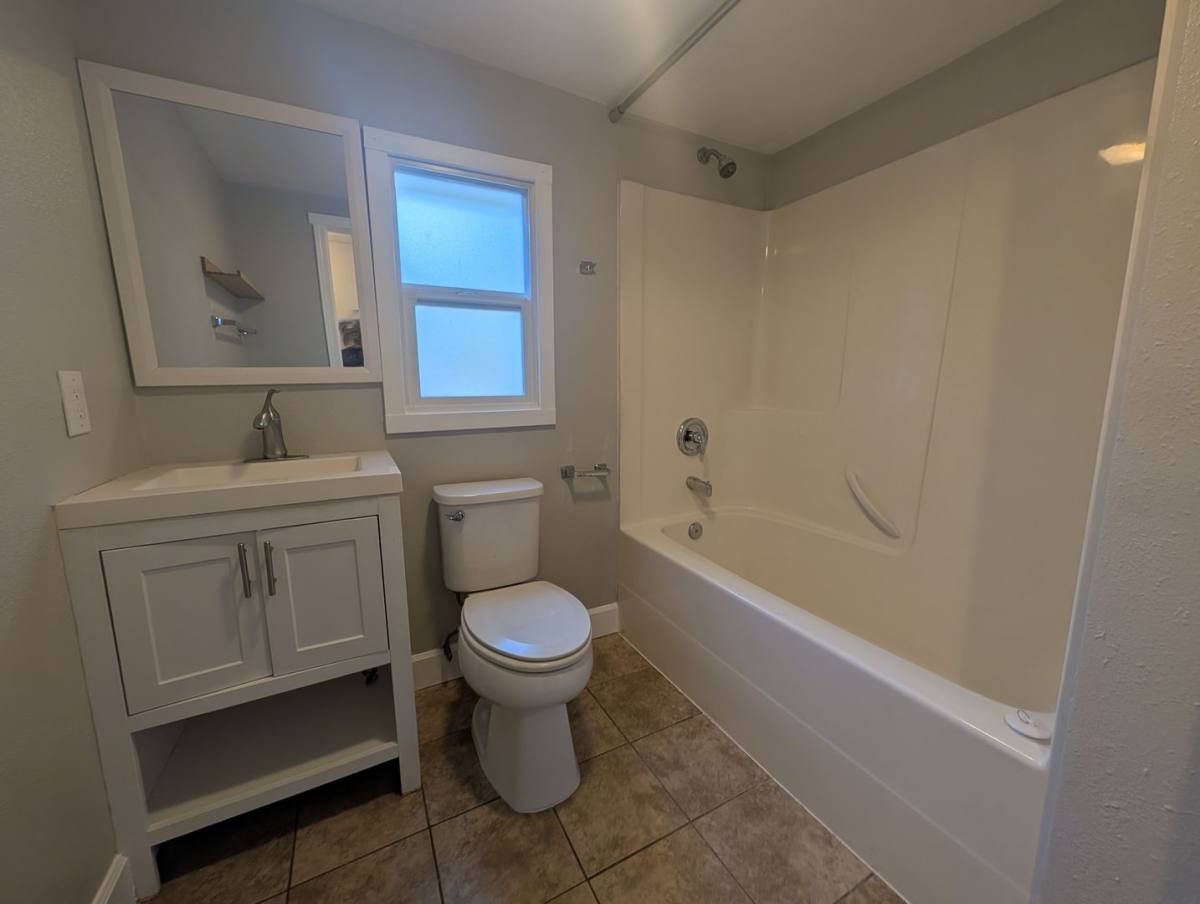 Apartment for rent at 133 Marion Ave N, Bremerton, WA 98312