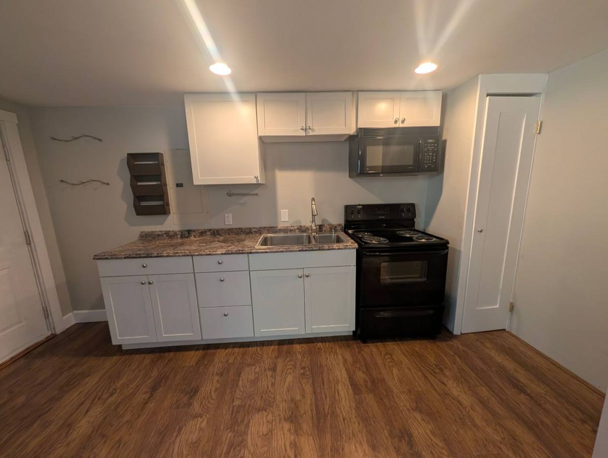 Apartment for rent at 133 Marion Ave N, Bremerton, WA 98312
