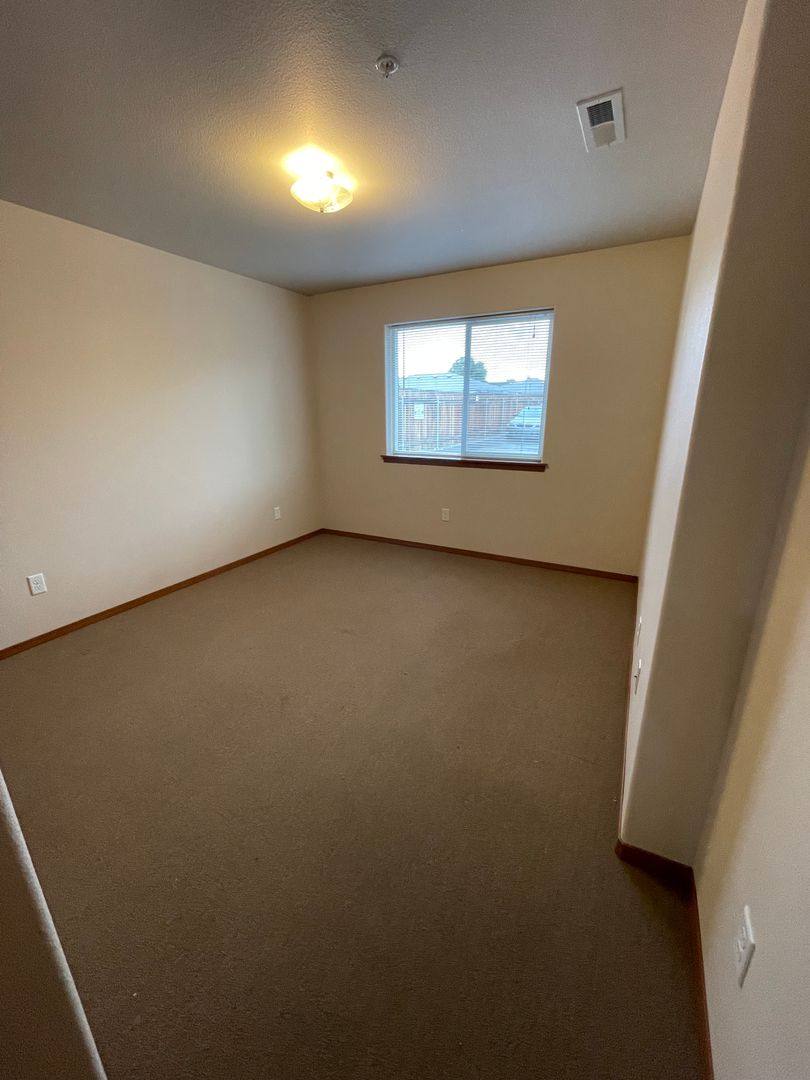 Apartment for rent at 71 S 39th 101-114, West Richland, WA 99353