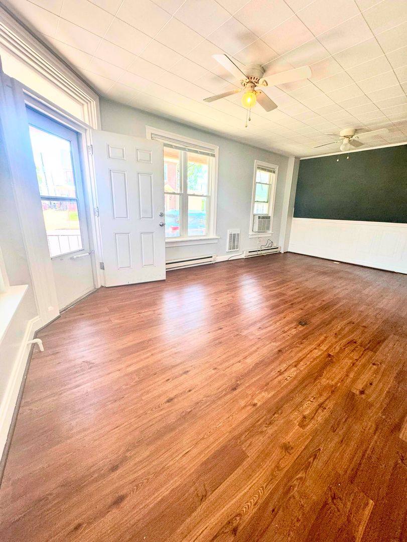 Apartment for rent at 201 W Water St, Middletown, PA 17057