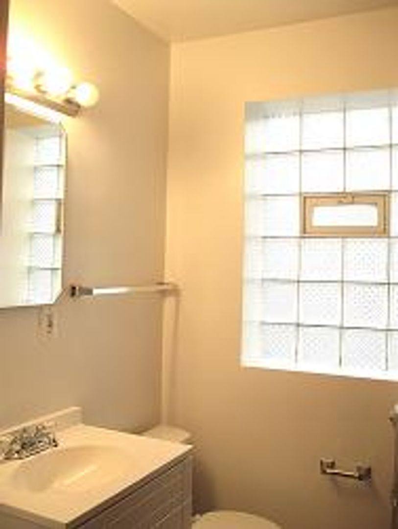 Apartment for rent at 2944-48 N Albany, Chicago, IL 60618