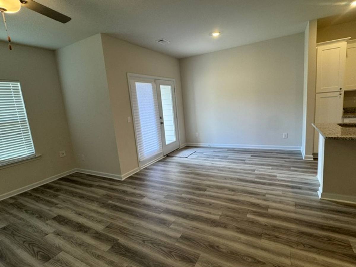 Townhouse for rent at 234 Rooker Dr, Lagrange, GA 30241