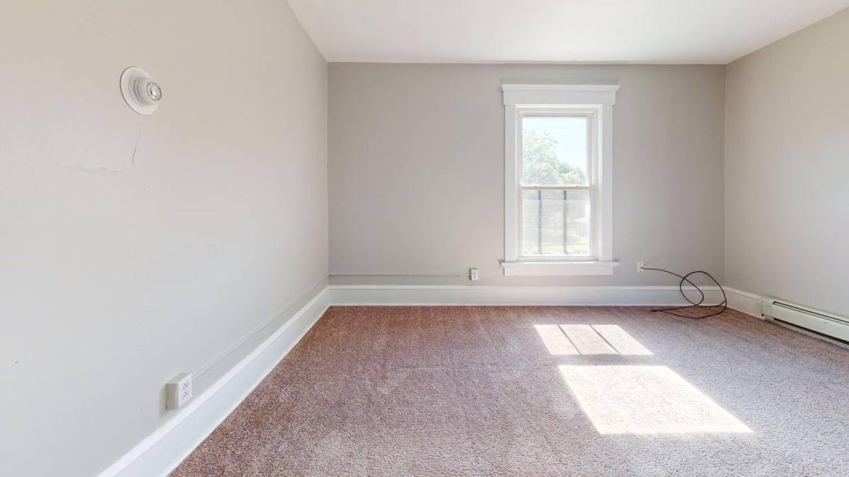Apartment for rent at 1317 Saint Elmo Ave NE, Canton, OH 44705