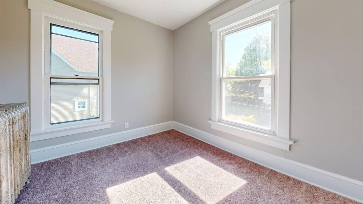 Apartment for rent at 1317 Saint Elmo Ave NE, Canton, OH 44705