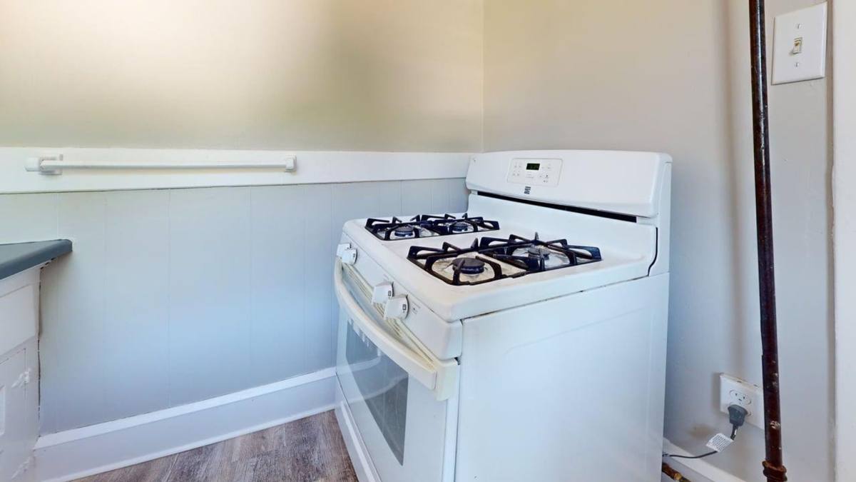 Apartment for rent at 1317 Saint Elmo Ave NE, Canton, OH 44705